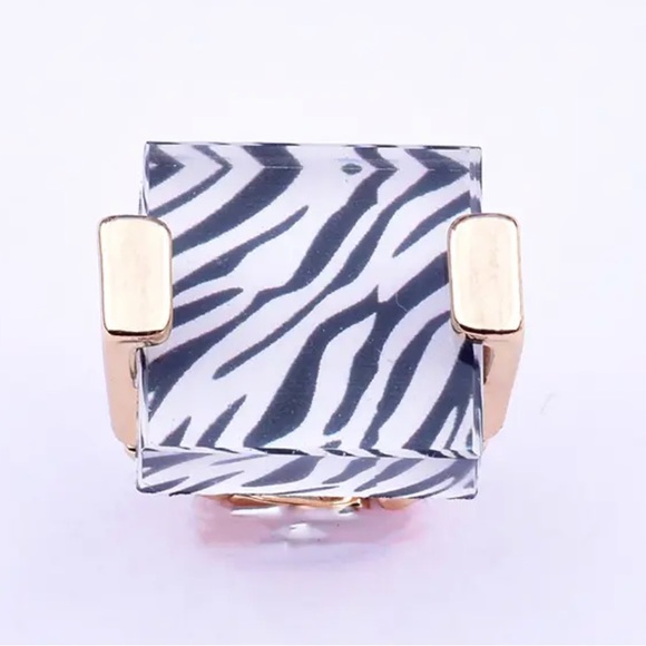 Wild Thing Jumbo Rings🐾🐾 - Picture 5 of 7